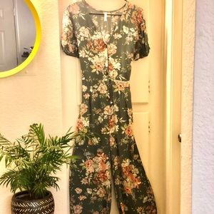 Floral Jumpsuit, Medium, Excellent Condition